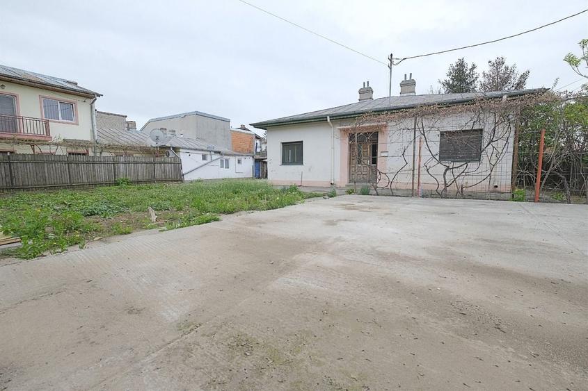 Casă cu 4 camere cu Canalizare în Rahova