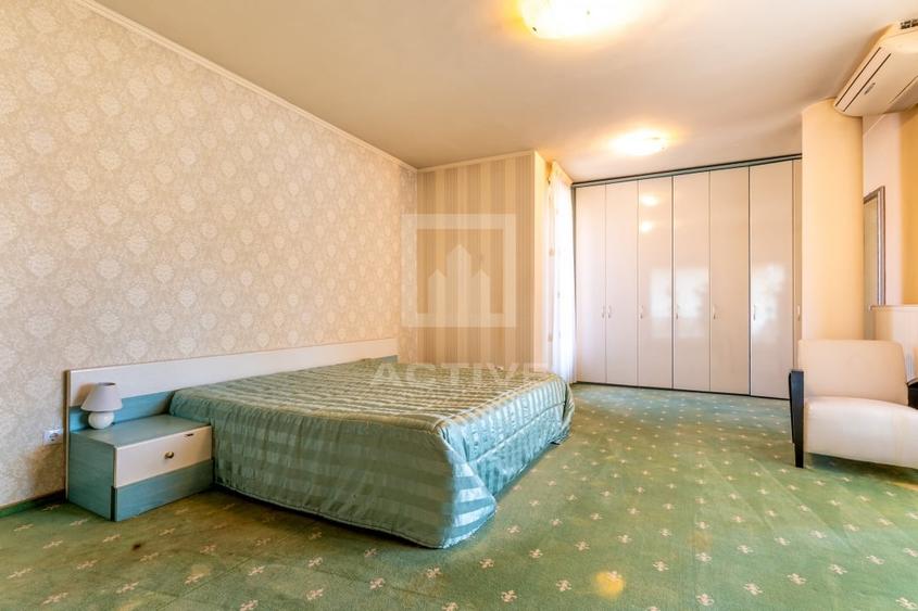 Casă individuală cu 5 camere cu Canalizare în Grigorescu