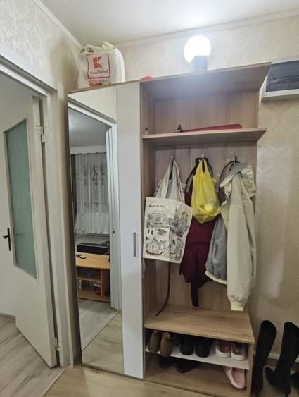 Apartament cu 2 camere semidecomandat în Milcov