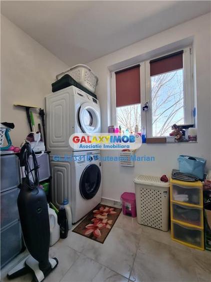 Casă cu 5 camere cu Teren 900 Mp în Clinceni