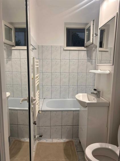 Apartament cu 2 camere decomandat în Noua
