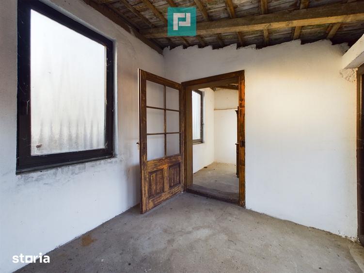 Casă cu 3 camere cu Teren 784 Mp în Periam