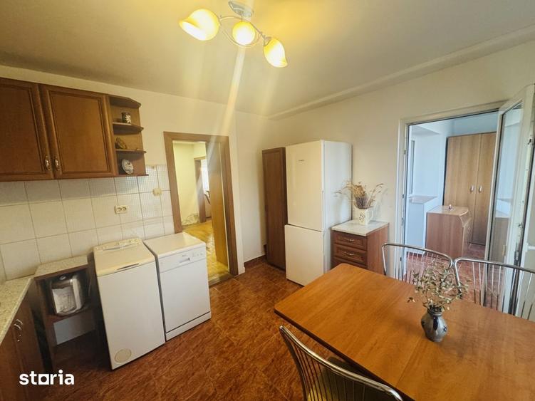 Apartament cu 2 camere decomandat, mobilat în Girocului