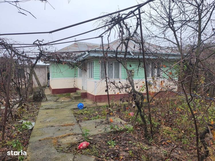 Casă cu 3 camere în Filipești