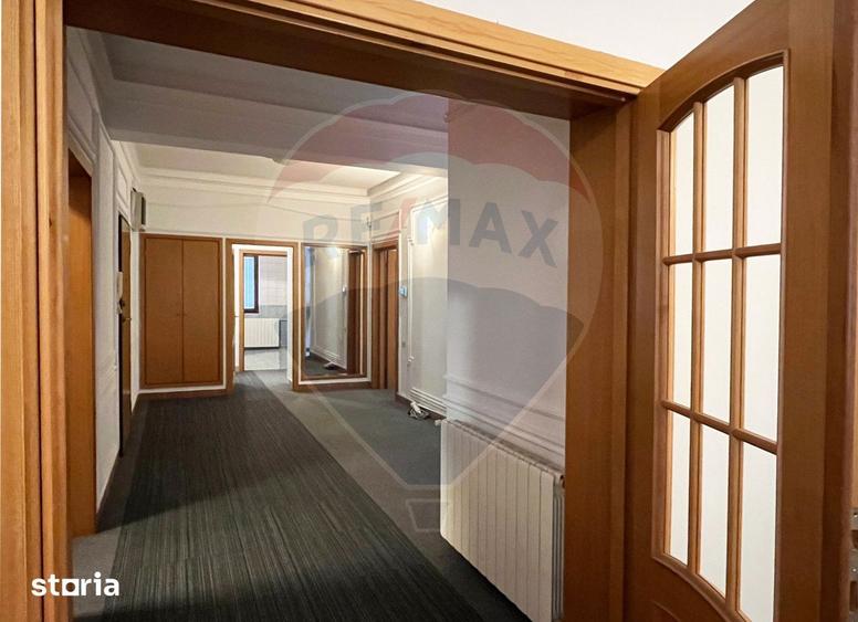 Apartament cu 4 camere în Floreasca
