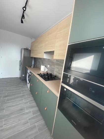 Apartament cu 2 camere decomandat, mobilat în Berceni