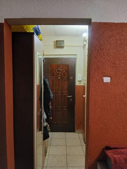 Apartament cu 2 camere nedecomandat în Central