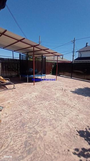 Casă cu 3 camere decomandat în Lumina