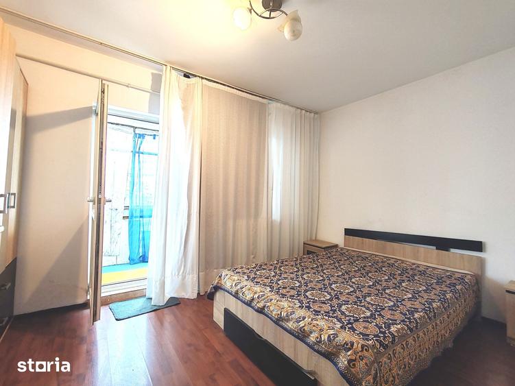 Apartament cu 3 camere decomandat în Prundu