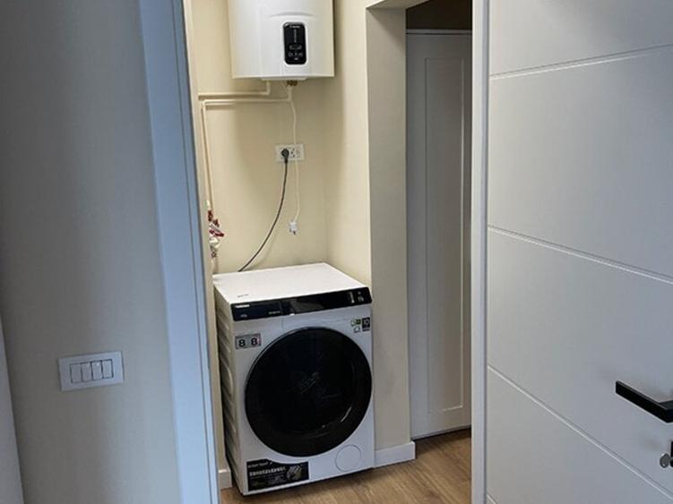 Apartament cu 2 camere decomandat în 13 Septembrie