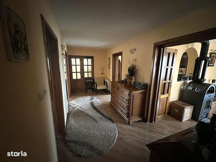 Apartament cu 3 camere în Mărtinești