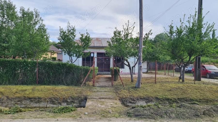 Spațiu comercial, de 90 mp, în Teslui