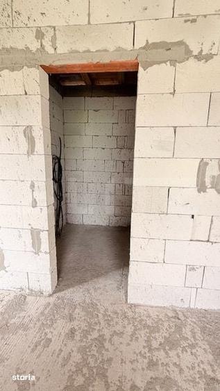 Casă cu 4 camere cu Teren 470 Mp în Brăilița