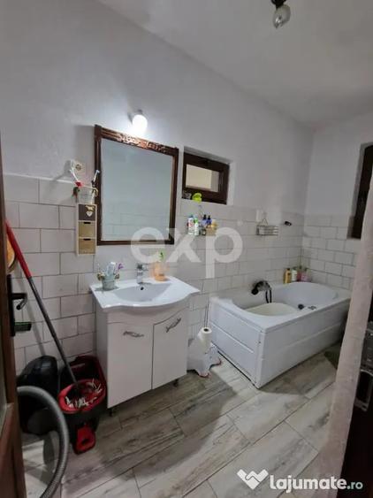 Casă cu 4 camere cu Teren 1200 Mp în Răzvad