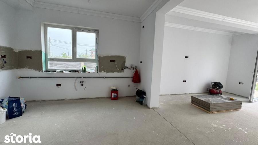 Casă cu 5 camere cu Teren 500 Mp în Șag
