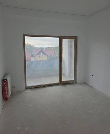 Apartament cu 3 camere în Șelimbăr