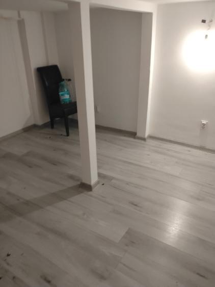 Casă individuală cu 5 camere în P-ța Romană
