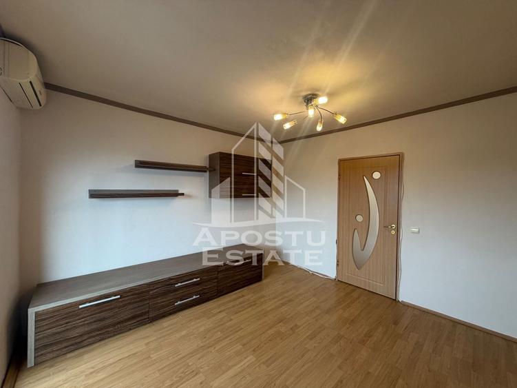 Apartament cu 2 camere decomandat, mobilat în Lipovei