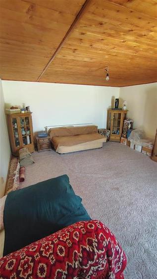 Casă cu 6 camere cu Teren 1579 Mp în Nojorid