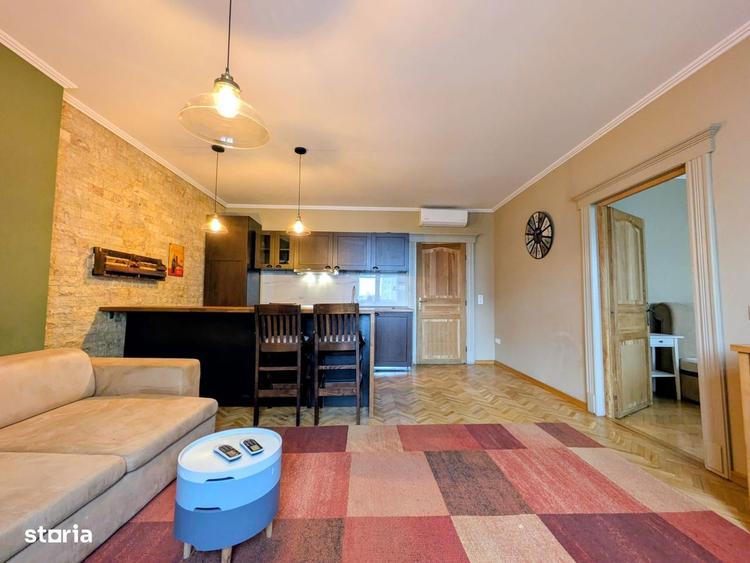 Apartament cu 3 camere, mobilat în Ultracentral