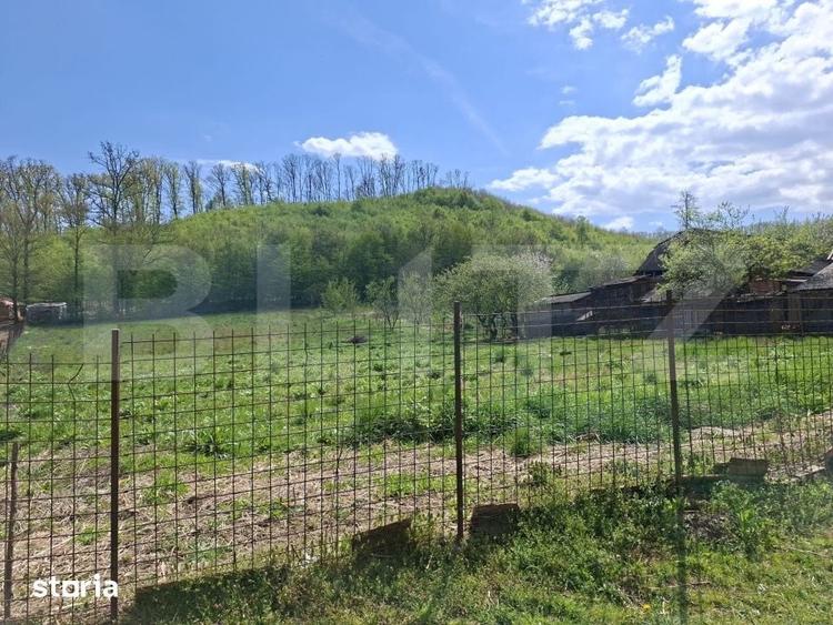 Casă cu 2 camere cu Teren 7300 Mp în Central