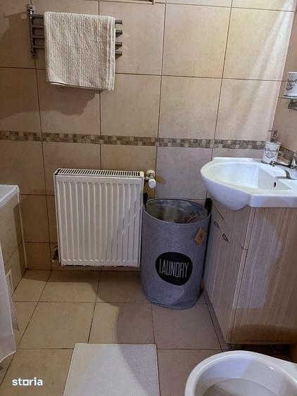 Apartament cu 2 camere decomandat în Titan