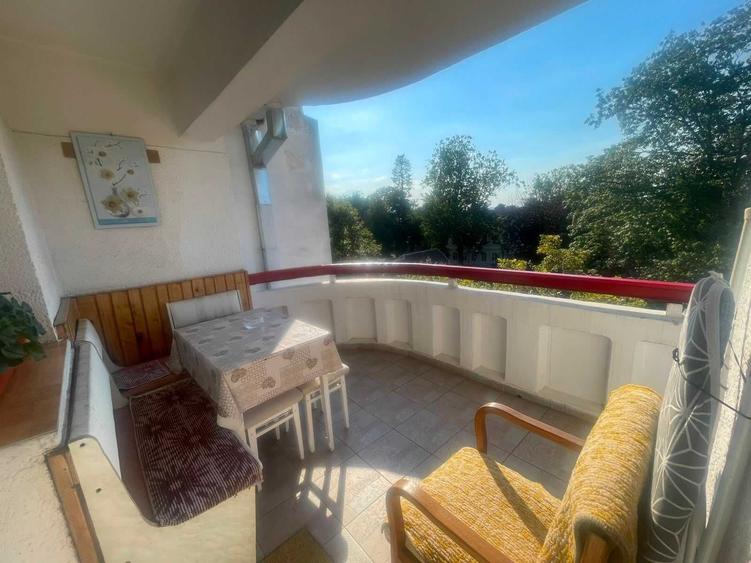 Apartament cu 3 camere decomandat în Sub Arini