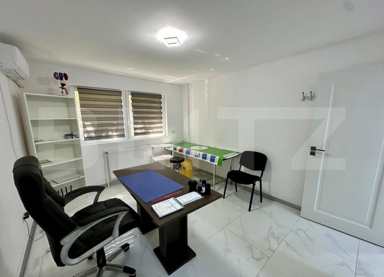 Apartament cu 3 camere decomandat, mobilat în Cugir