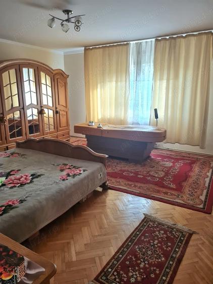 Casă cu 6 camere în Budești
