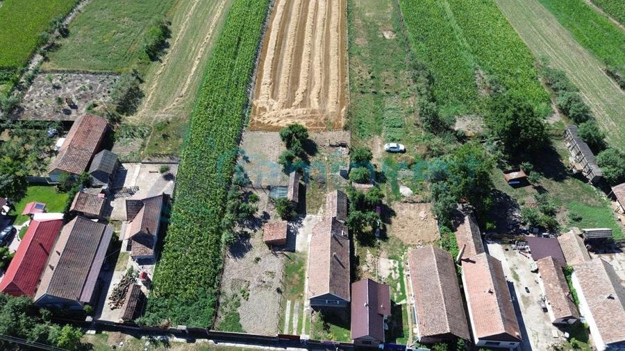 Casă individuală cu 3 camere cu Teren 4192 Mp în Bicaci