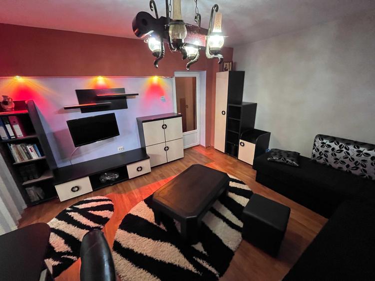 Apartament cu 2 camere decomandat în Sud