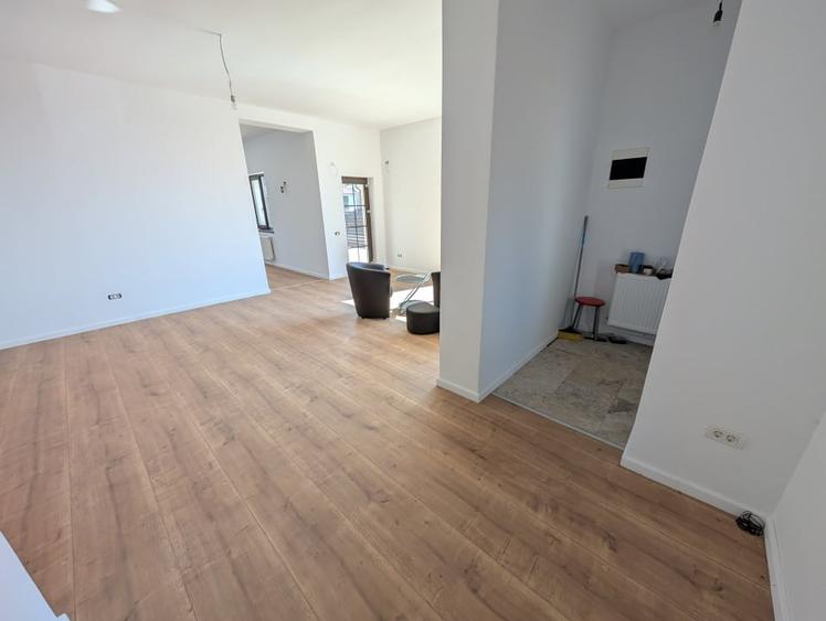 Casă individuală cu 4 camere cu Teren 500 Mp în Corbeanca