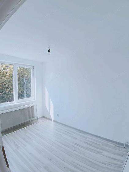 Apartament cu 3 camere decomandat în Ultracentral