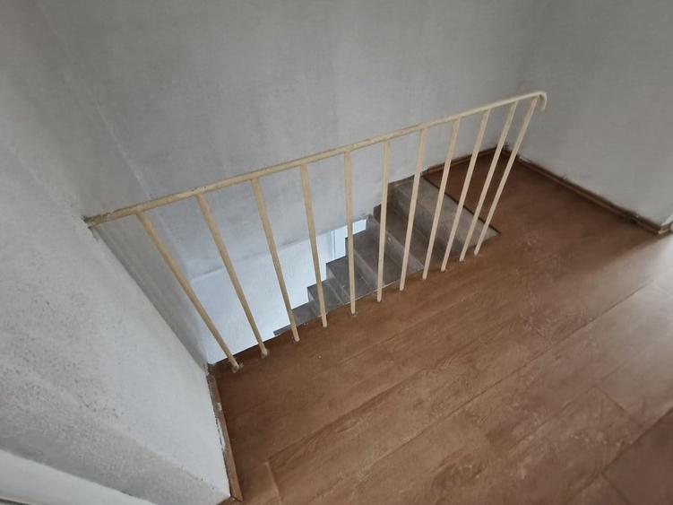 Apartament cu 3 camere decomandat în Zamora