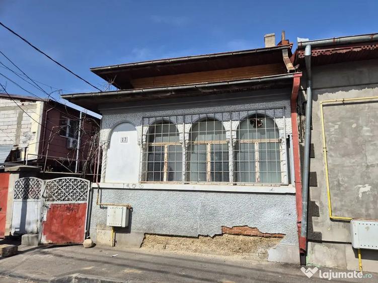 Casă cu 7 camere cu Teren 176 Mp în Baicului