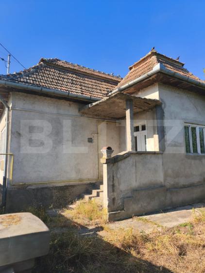 Casă cu 2 camere cu Teren 1127 Mp în Unirea