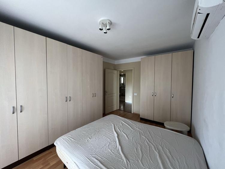 Apartament cu 4 camere în Central
