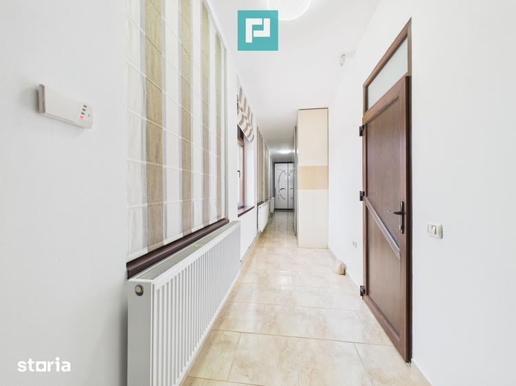Casă cu 4 camere cu Teren 2880 Mp în Vinga