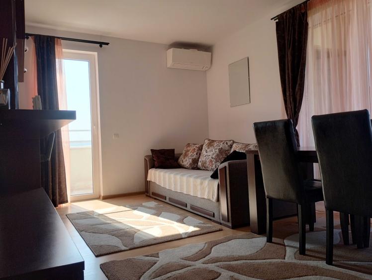 Apartament cu 2 camere decomandat în Exterior Vest