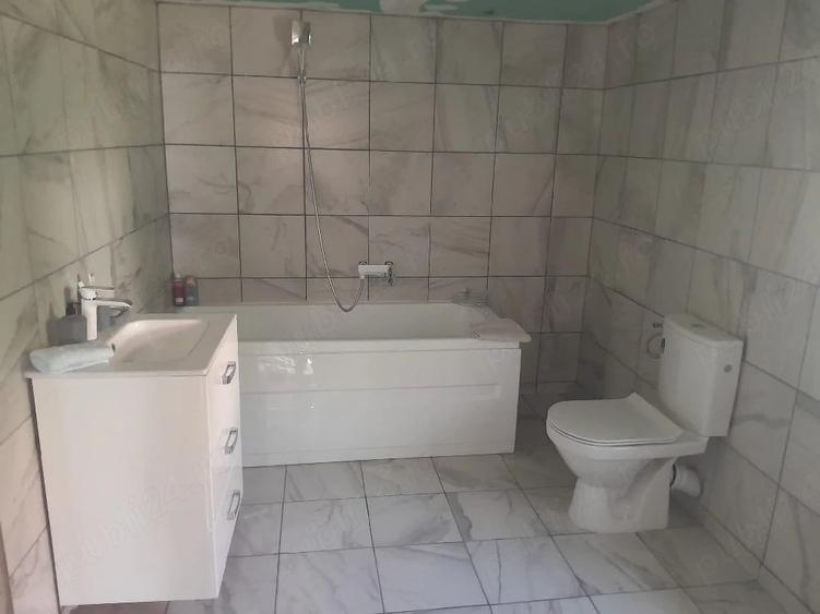 Casă cu 3 camere cu Teren 500 Mp în Cenad