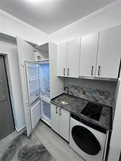 Garsonieră decomandată în Podu Roș