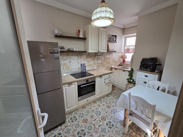 Apartament cu 2 camere decomandat în Paleu