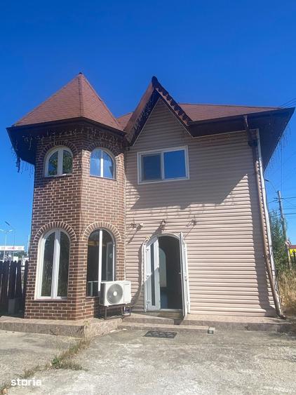 Casă cu 3 camere cu Teren 50 Mp în Central