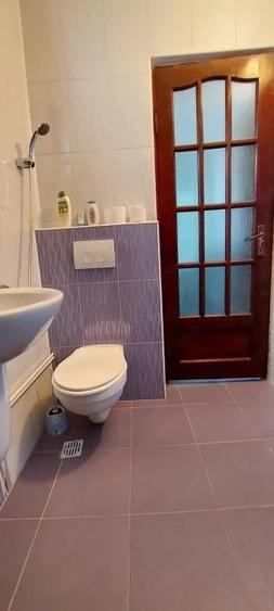 Casă cu 6 camere cu Teren 200 Mp în Calea Poplăcii