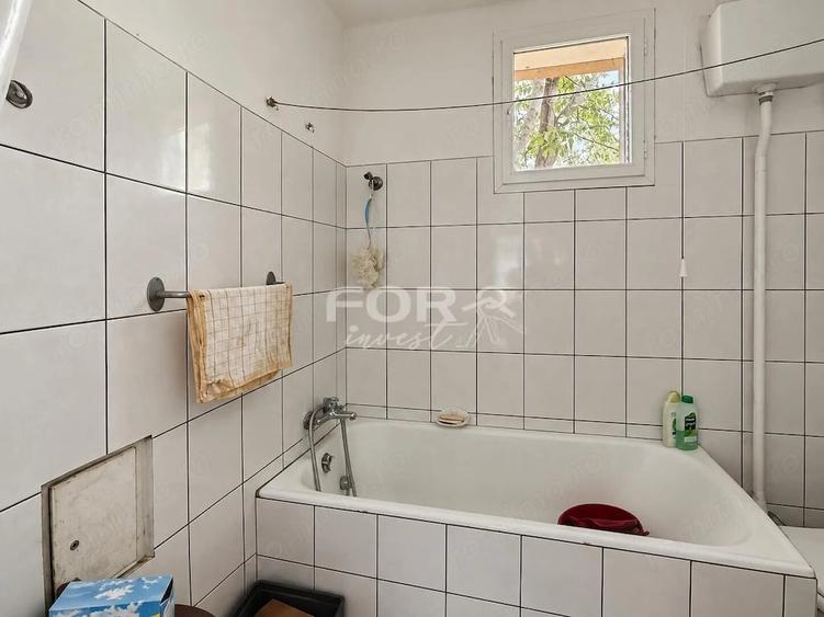 Casă cu Teren 806 Mp în Sântandrei