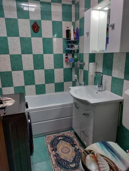 Apartament cu 2 camere decomandat în Poarta 6