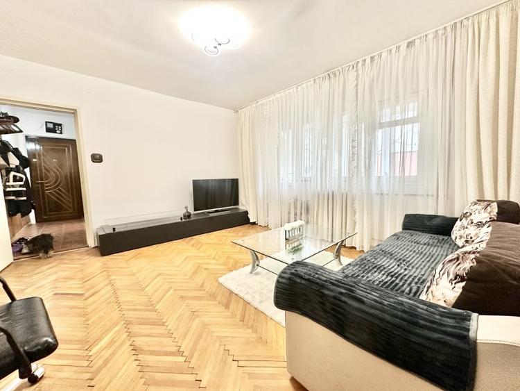 Apartament cu 2 camere semidecomandat, mobilat în Soarelui — fotografia 1
