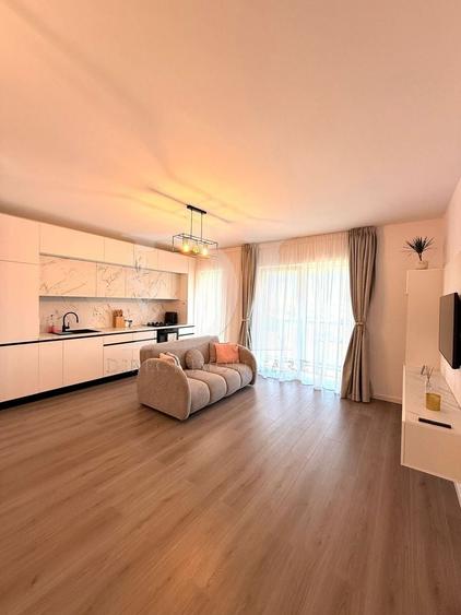 Apartament cu 2 camere semidecomandat, mobilat în Florești
