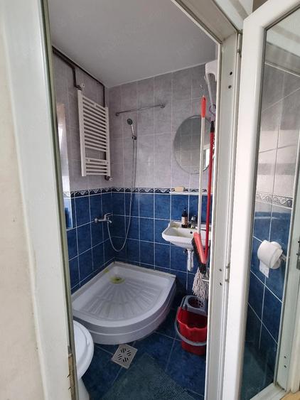 Garsonieră nedecomandată în Girocului