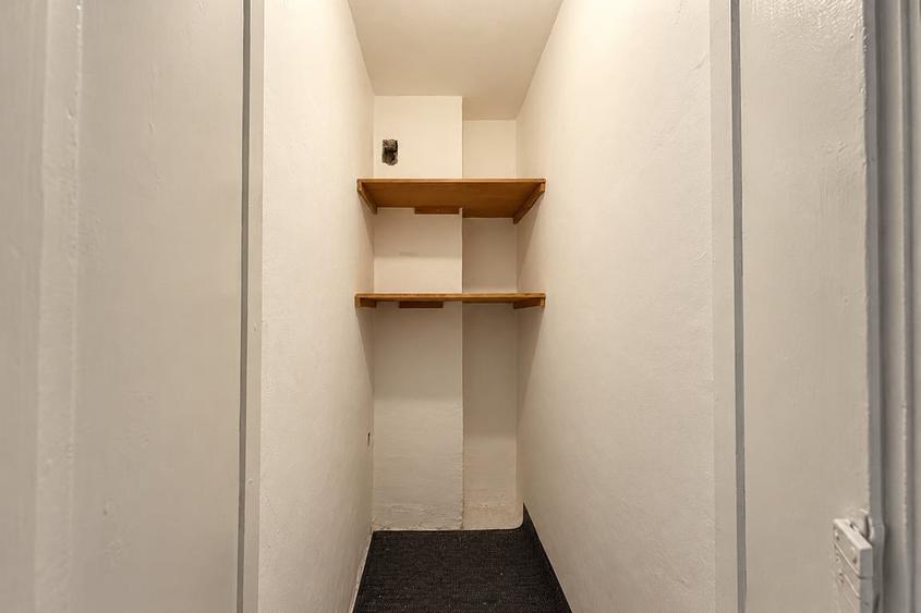 Apartament cu 2 camere decomandat în Vitan